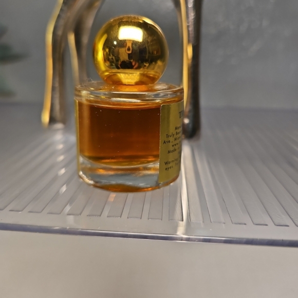 Truly - Picture 3 of 6